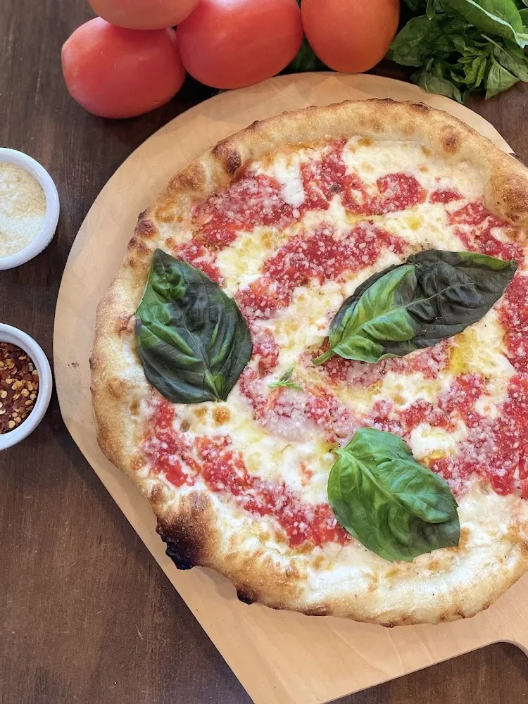 Classic Margherita Pizza